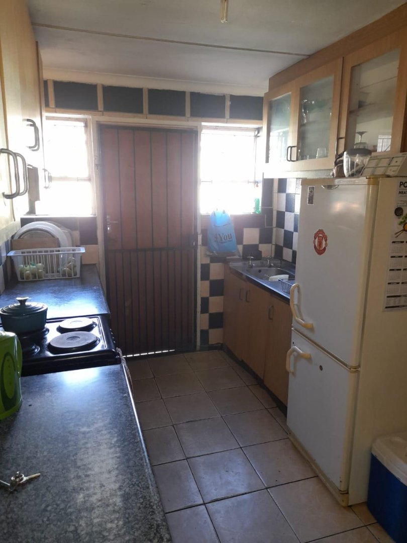  Bedroom Property for Sale in Portlands Western Cape